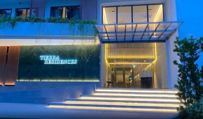 Tierra Residences
